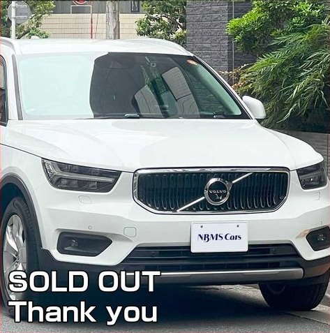 VOLVO XC40 T4 モメンタム